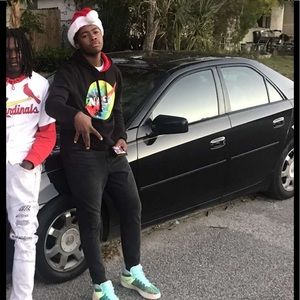 Meet your Posher, Devonte